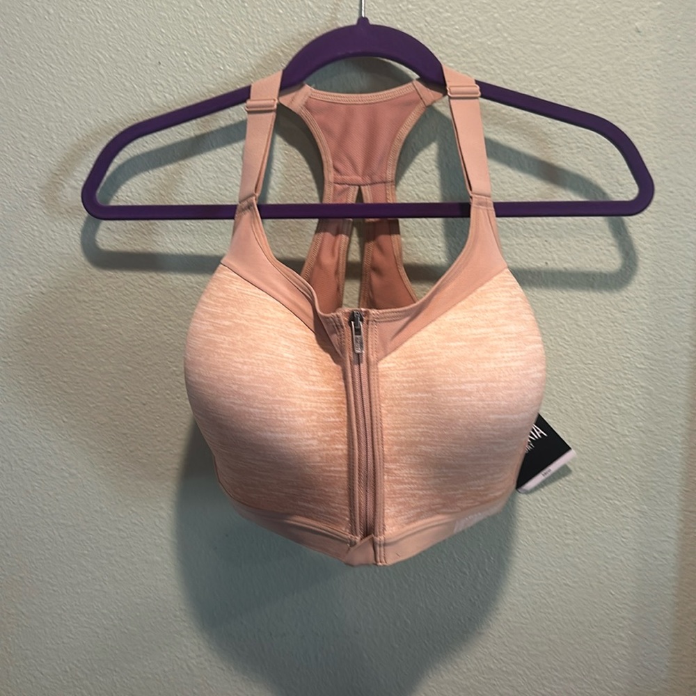 Beautiful sports bra 38DD